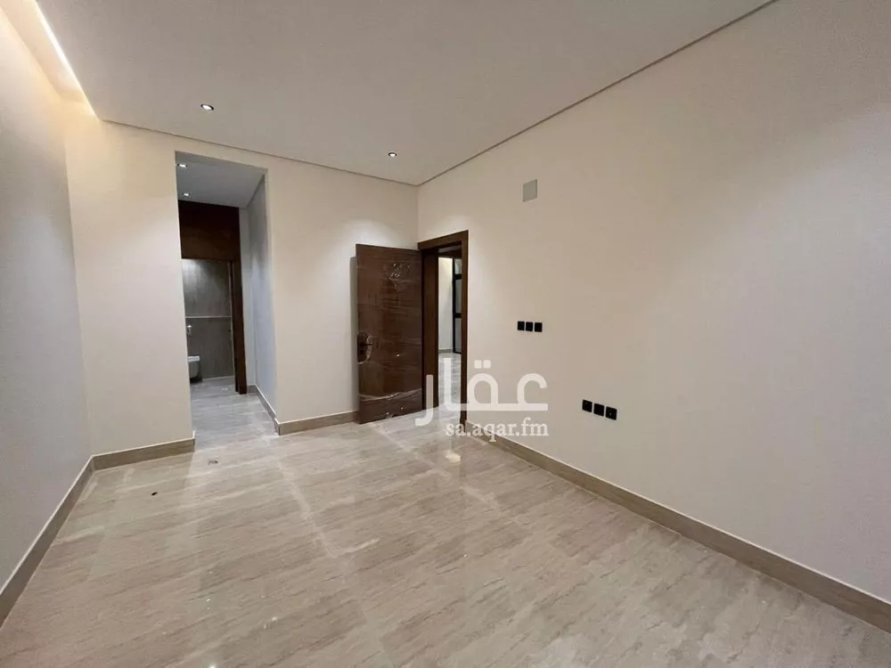 5 bedroom villa in Al Mahdiyyah 19