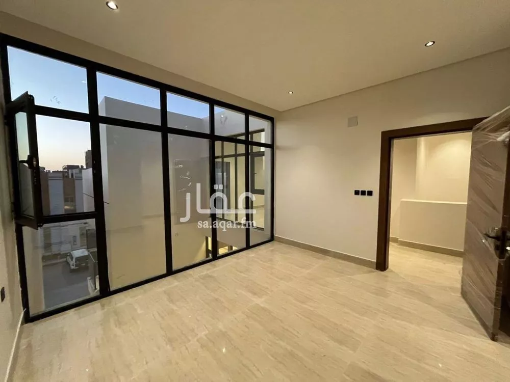 5 bedroom villa in Al Mahdiyyah 24
