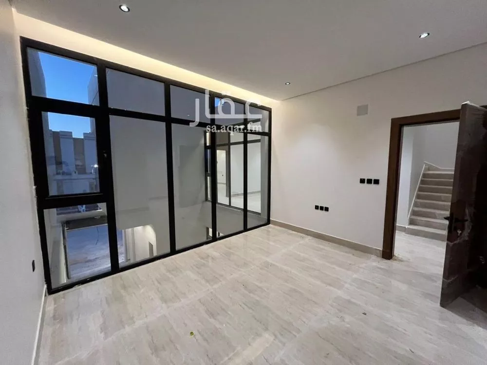 5 bedroom villa in Al Mahdiyyah 25
