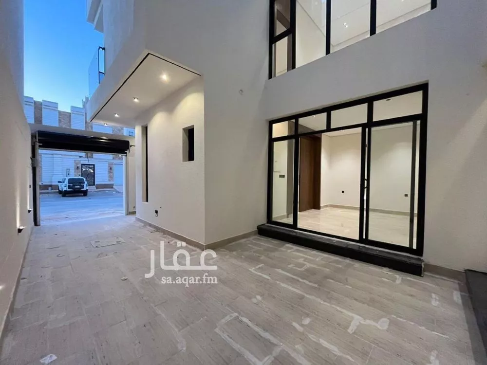 5 bedroom villa in Al Mahdiyyah 6