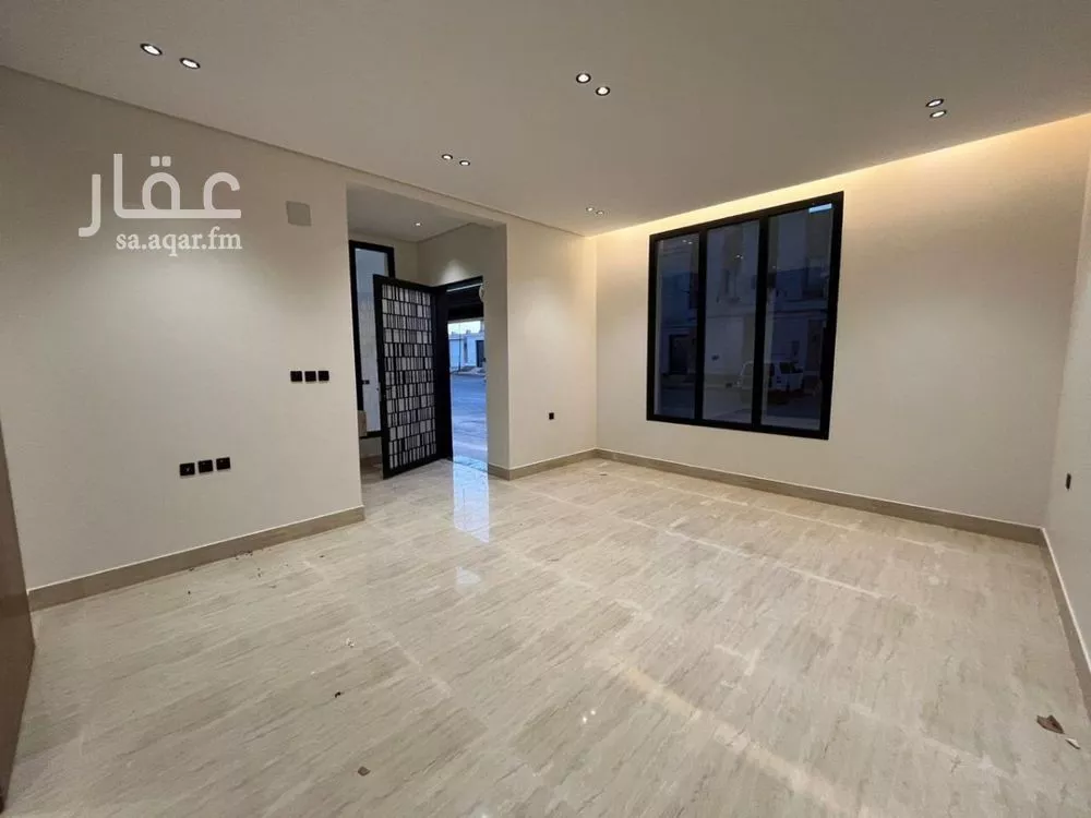 5 bedroom villa in Al Mahdiyyah 7