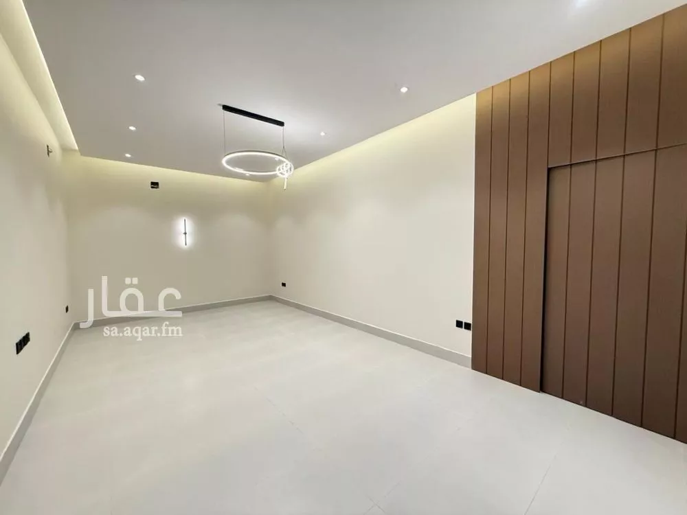 5 bedroom villa in Al Mahdiyyah 20