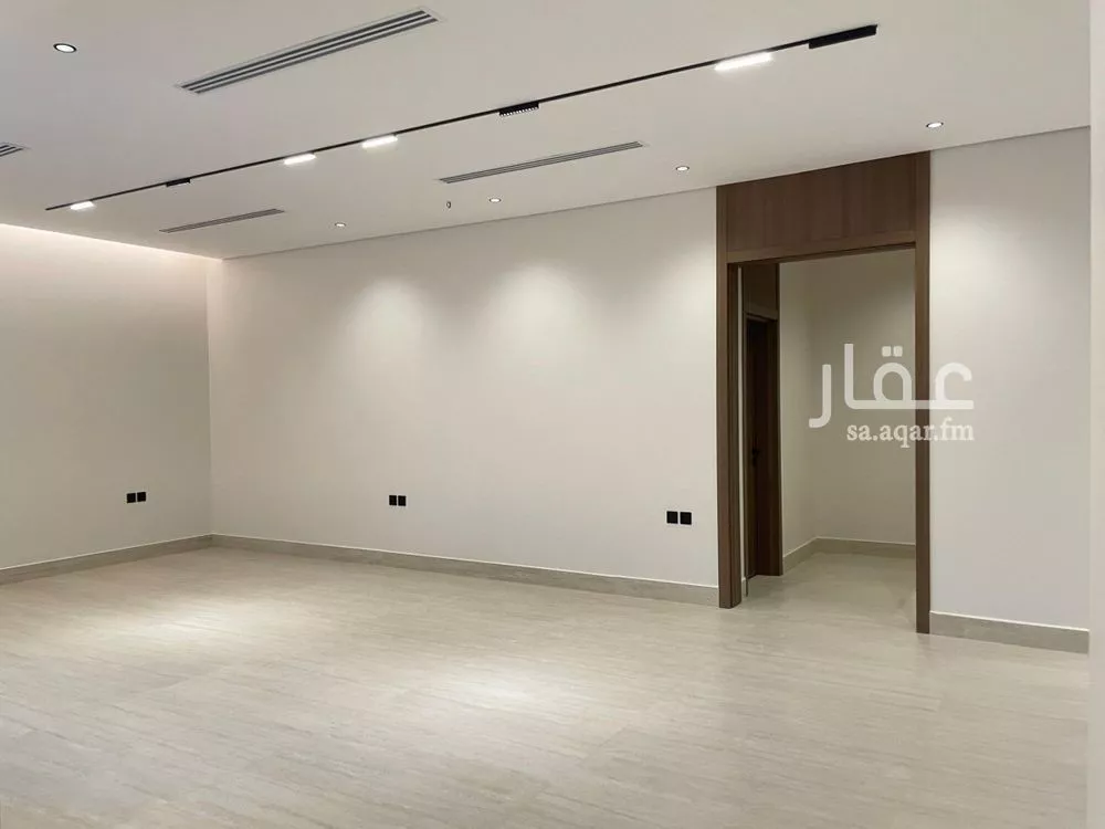 5 bedroom villa in Al Mahdiyyah 12
