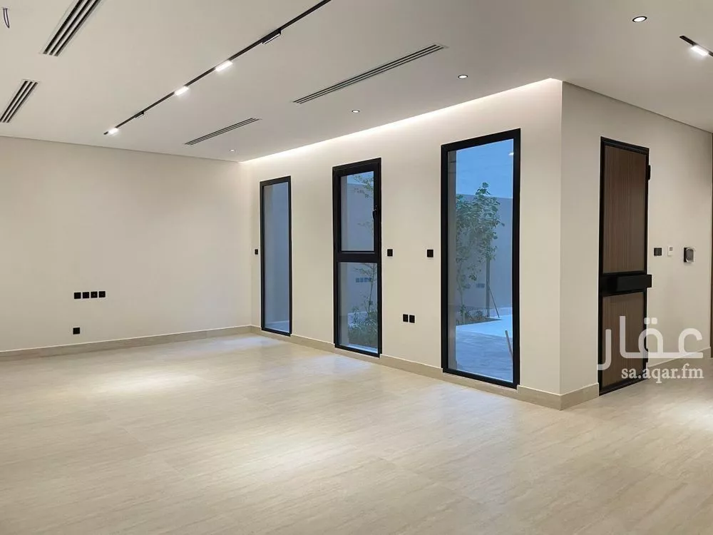 5 bedroom villa in Al Mahdiyyah 8