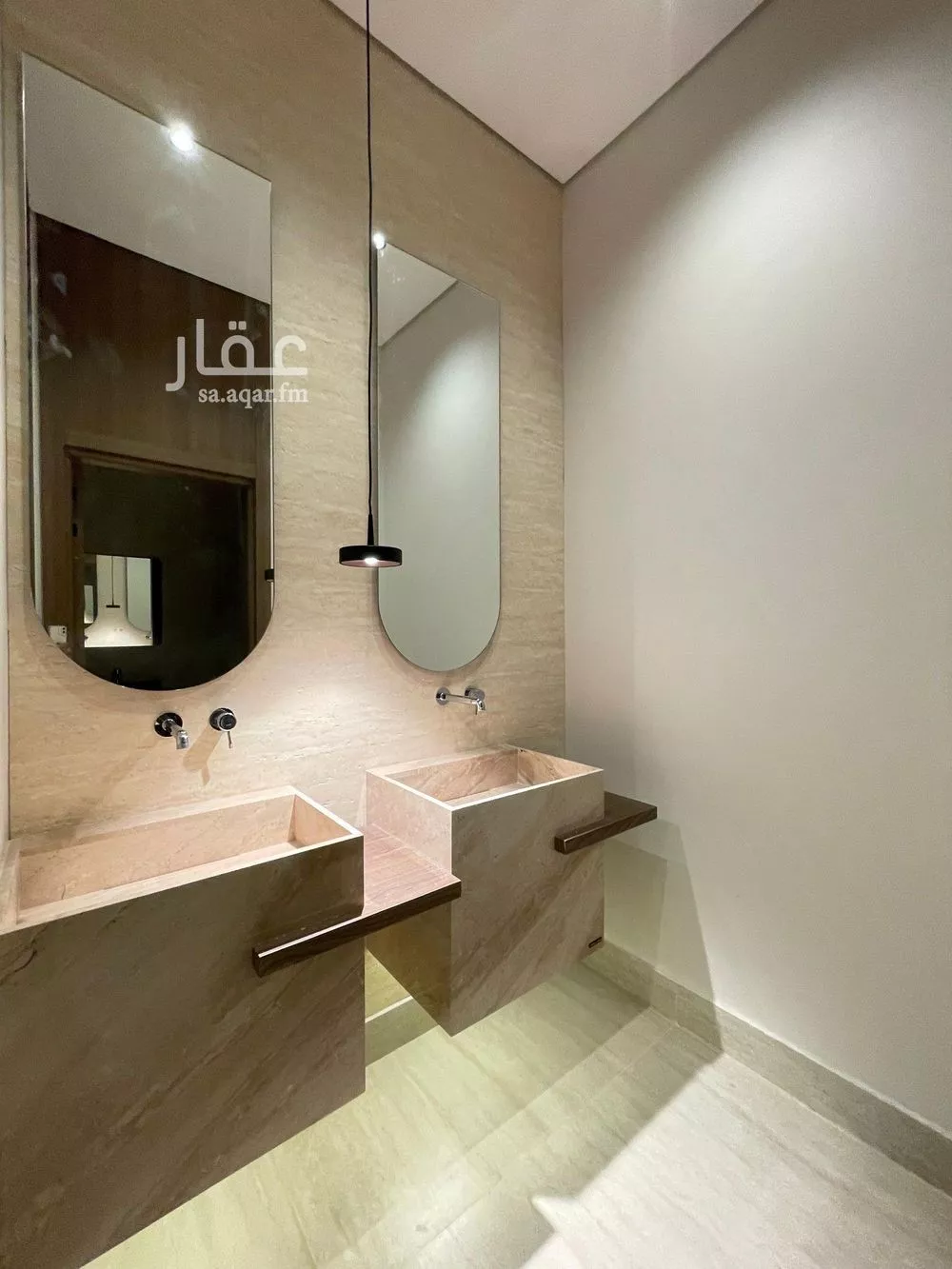 5 bedroom villa in Al Mahdiyyah 9