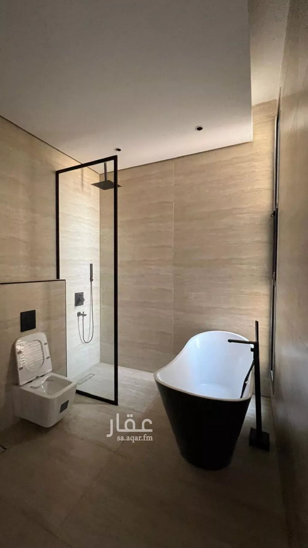 5 bedroom villa in Al Mahdiyyah 11