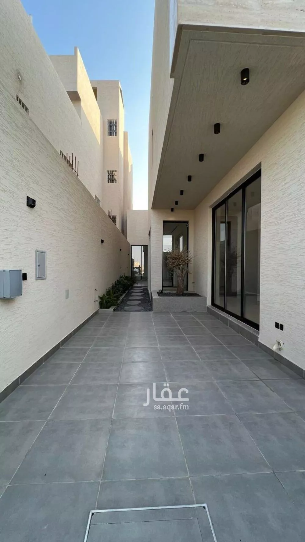 5 bedroom villa in Al Mahdiyyah 3
