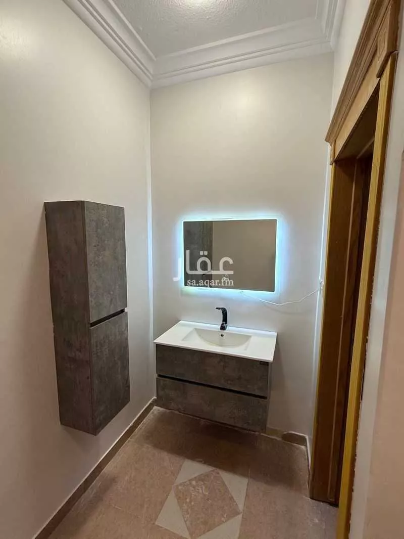 4 bedroom apartment in Ishbiliyah, Riyadh 3