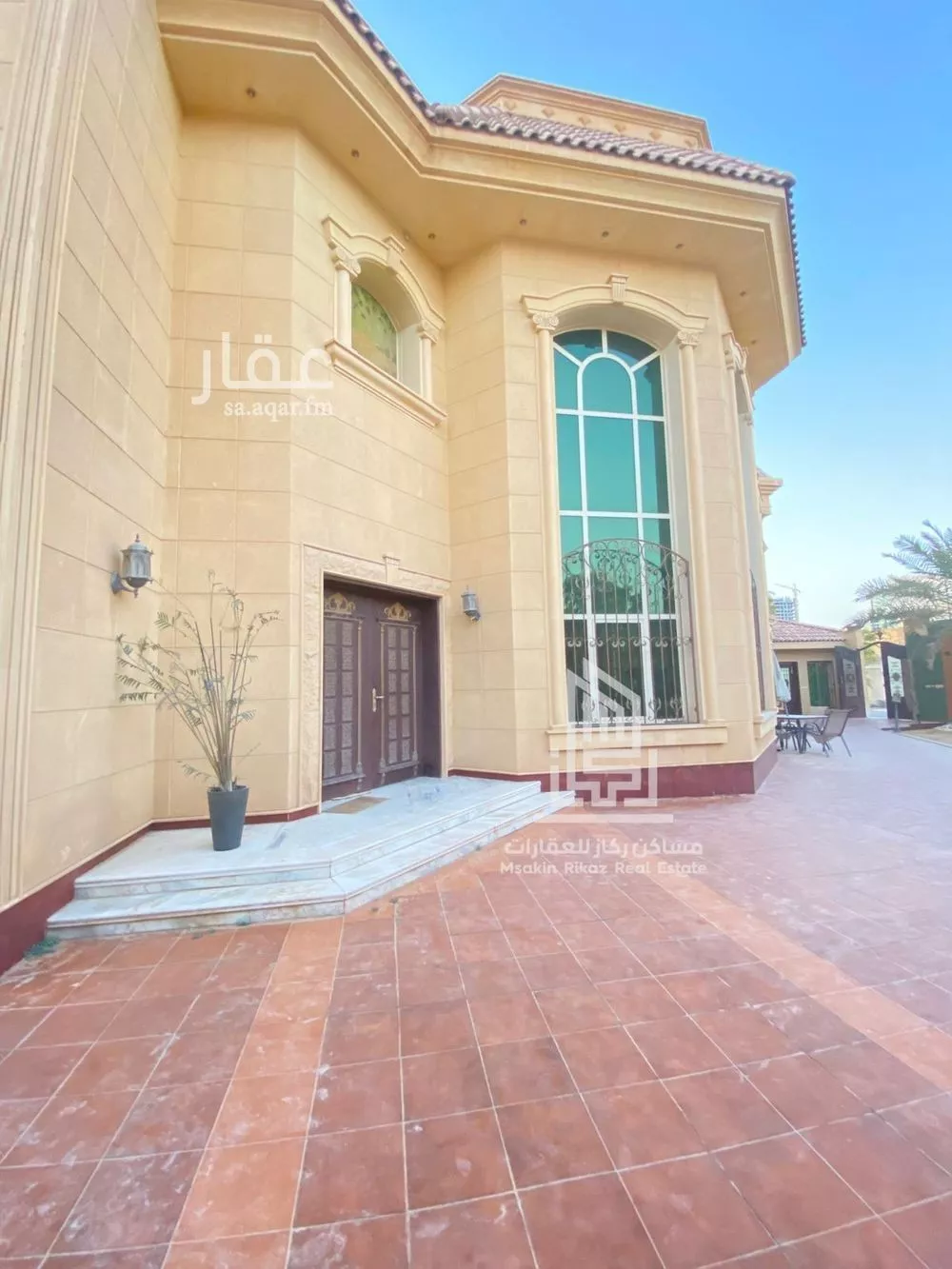 فيلا 10 غرف في الملقا 4