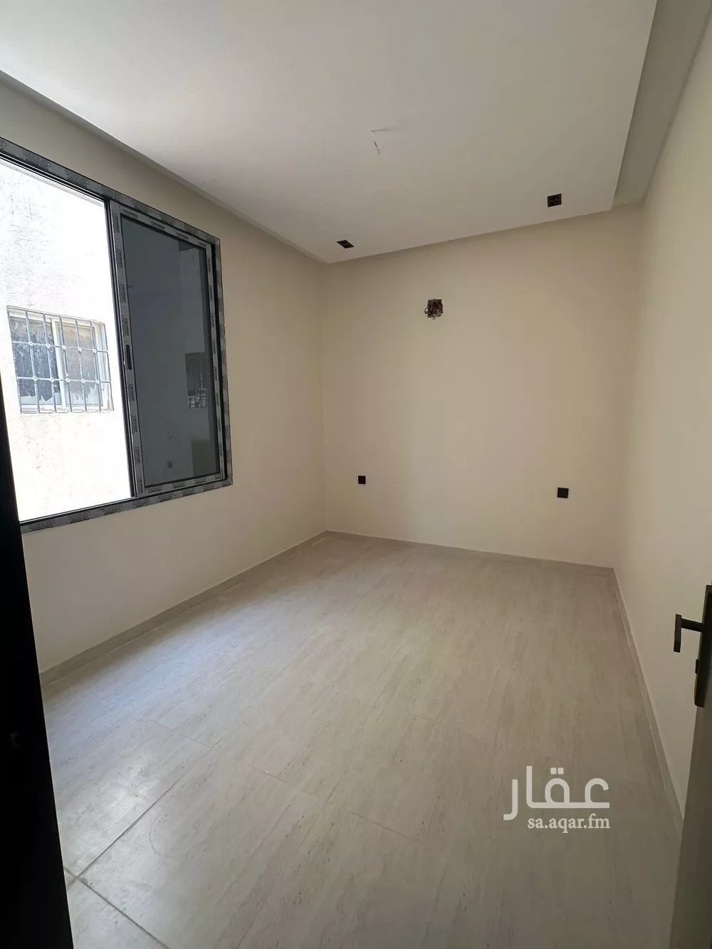 5 bedroom villa in Al Janadriyah 3