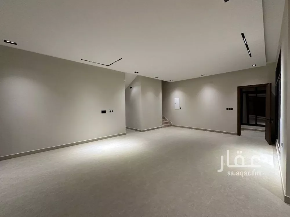 5 bedroom villa in Qurtubah 18