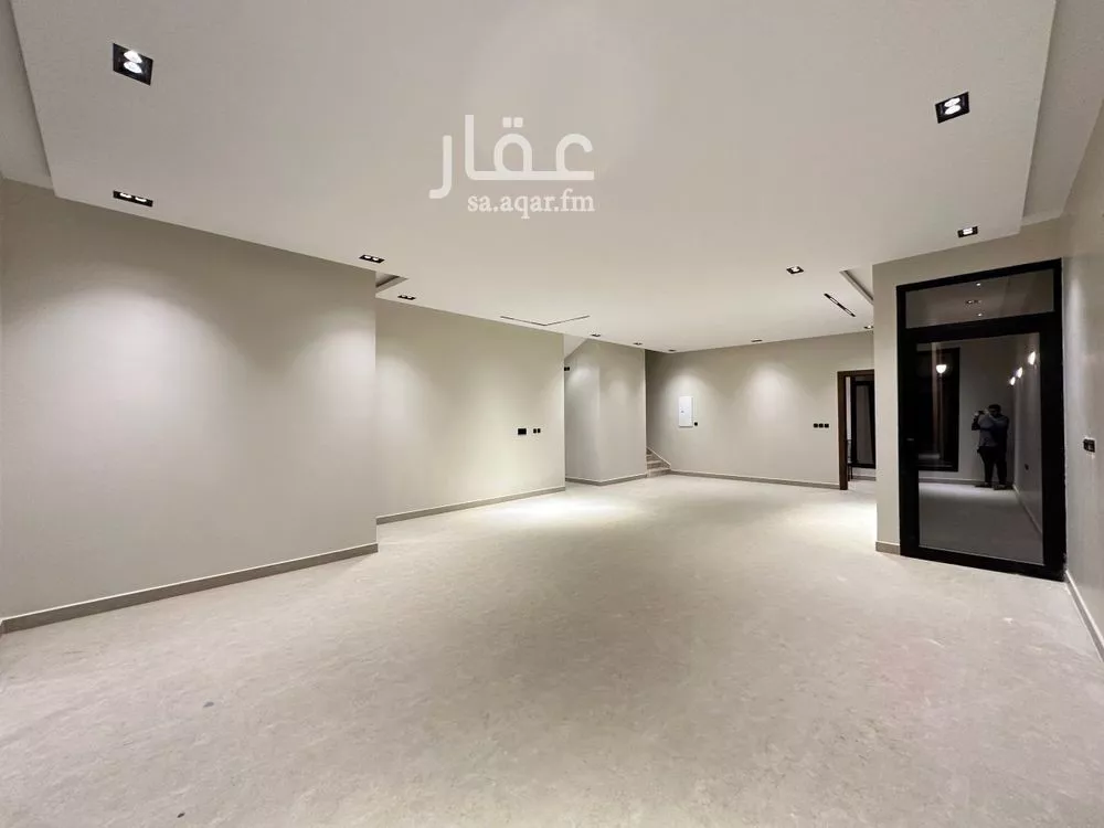 5 bedroom villa in Qurtubah 6