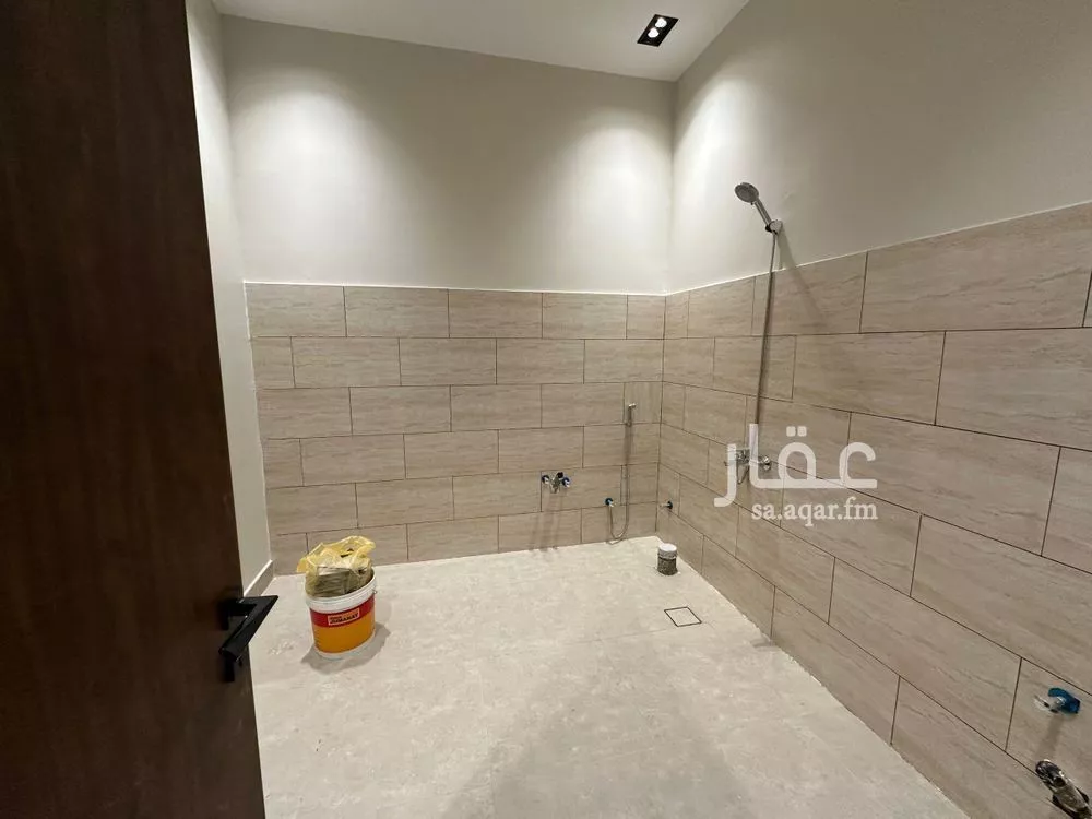 5 bedroom villa in Qurtubah 7