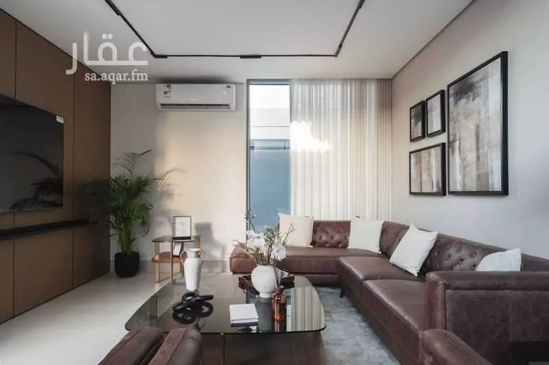 4 bedroom villa in Al Farouq 9