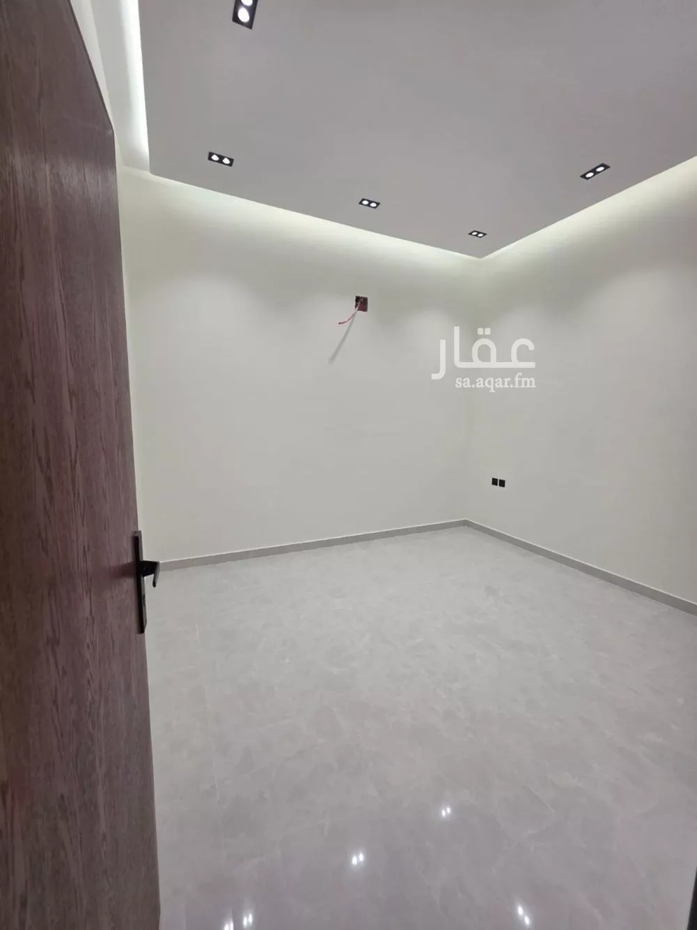 5 bedroom villa in Dhahrat Namar 4