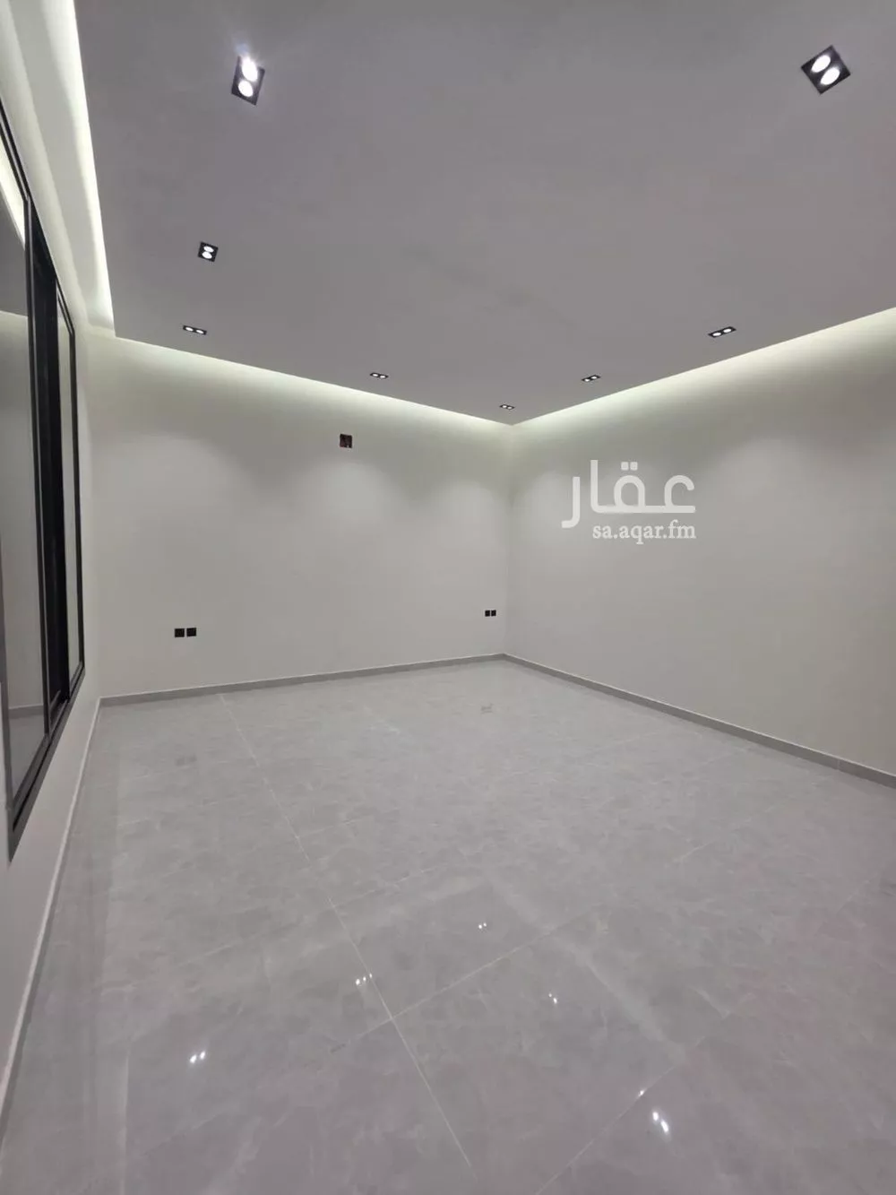 5 bedroom villa in Dhahrat Namar 8