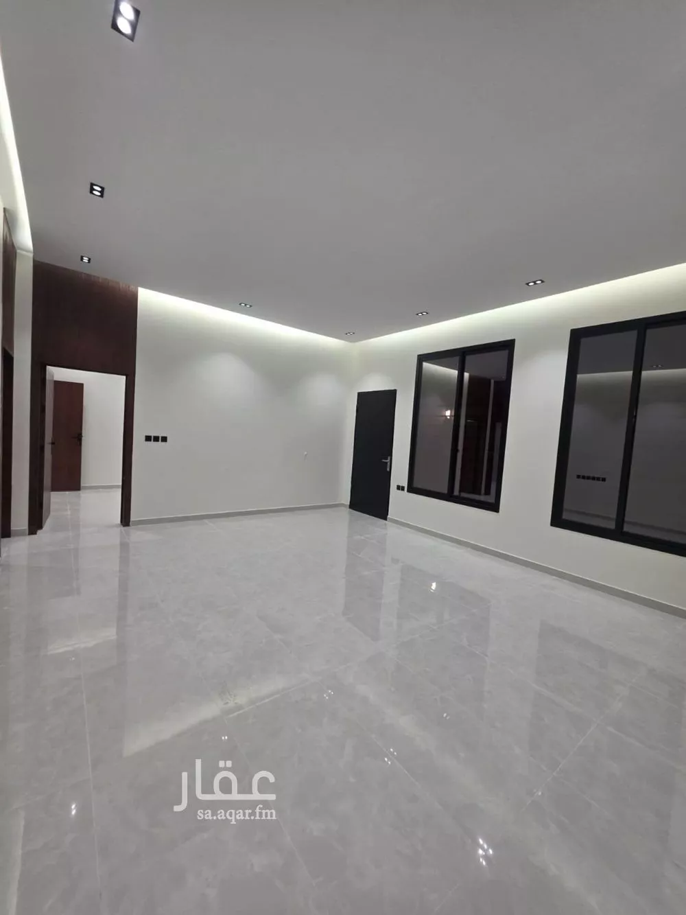 5 bedroom villa in Dhahrat Namar 9