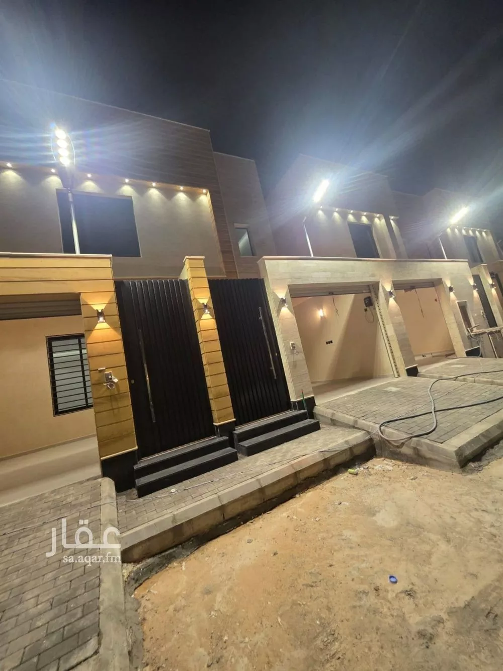 5 bedroom villa in Dhahrat Namar 10