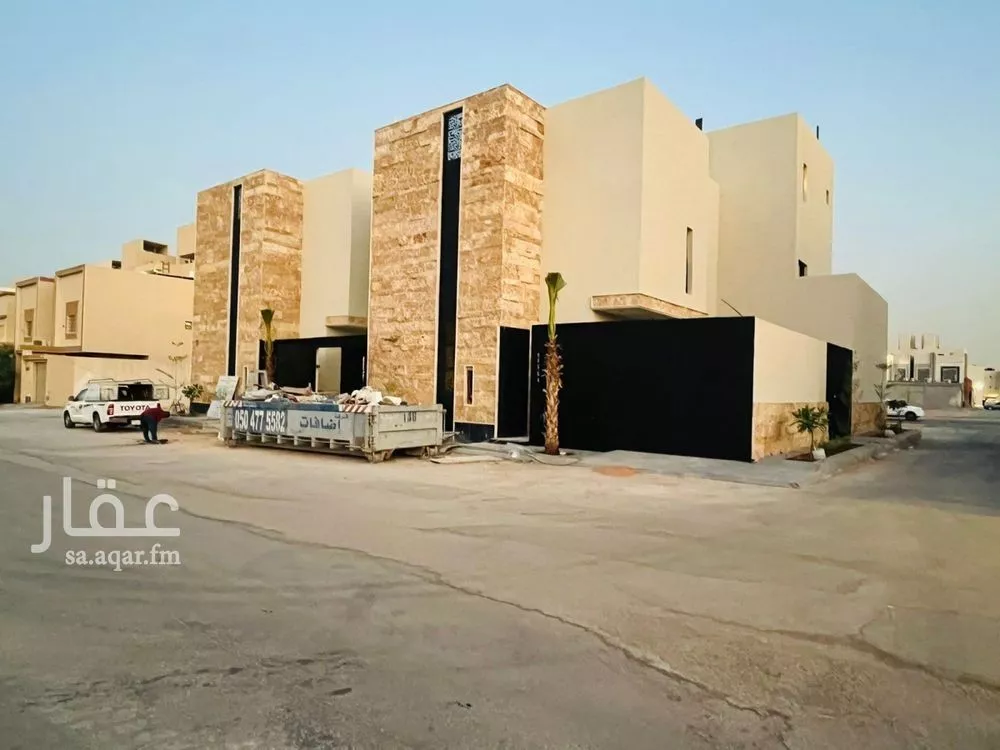 5 bedroom villa in Al Mahdiyyah 2