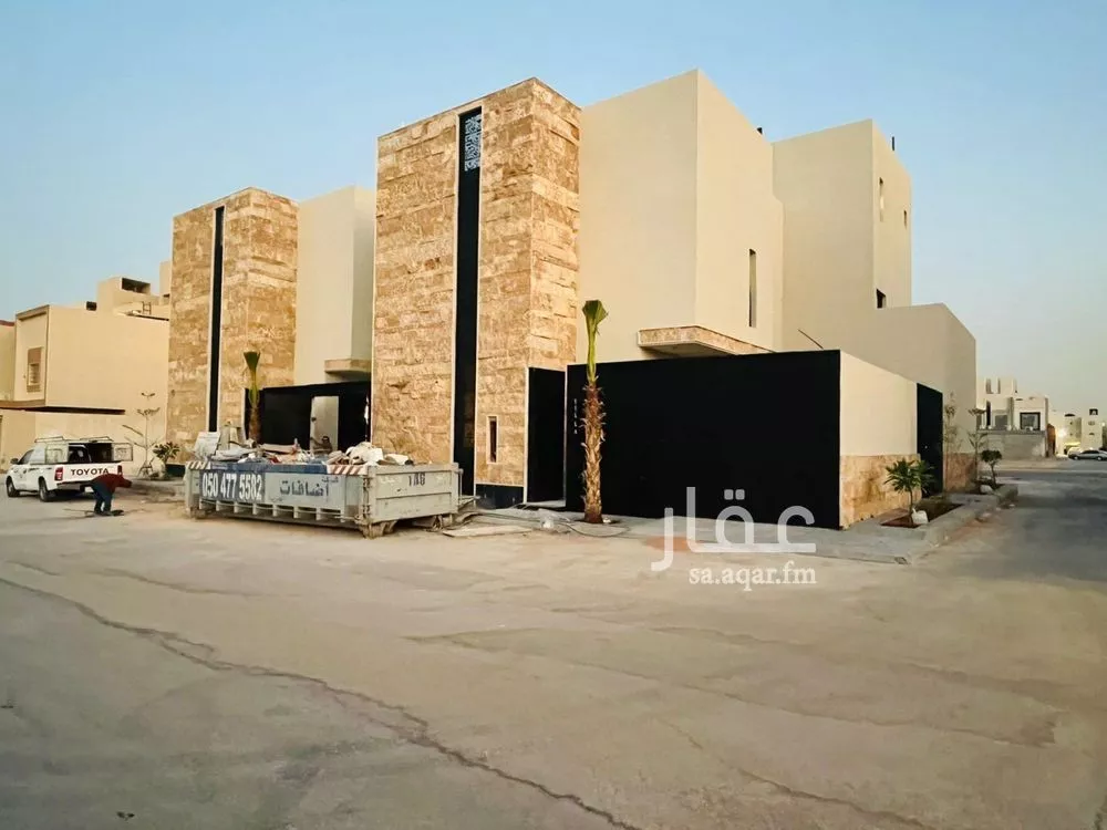 5 bedroom villa in Al Mahdiyyah 4