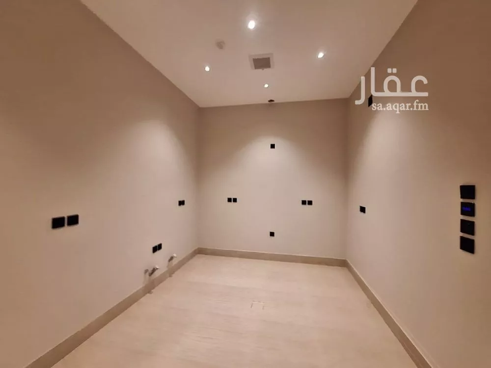 4 bedroom villa in Al Rimal 10