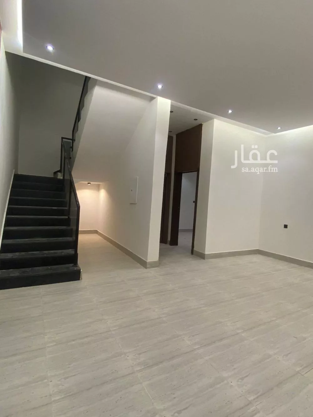 فيلا 5 غرف في طويق 14