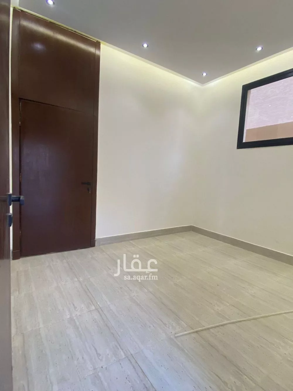 فيلا 5 غرف في طويق 9