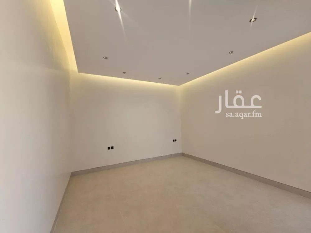 فيلا 5 غرف في العارض 11
