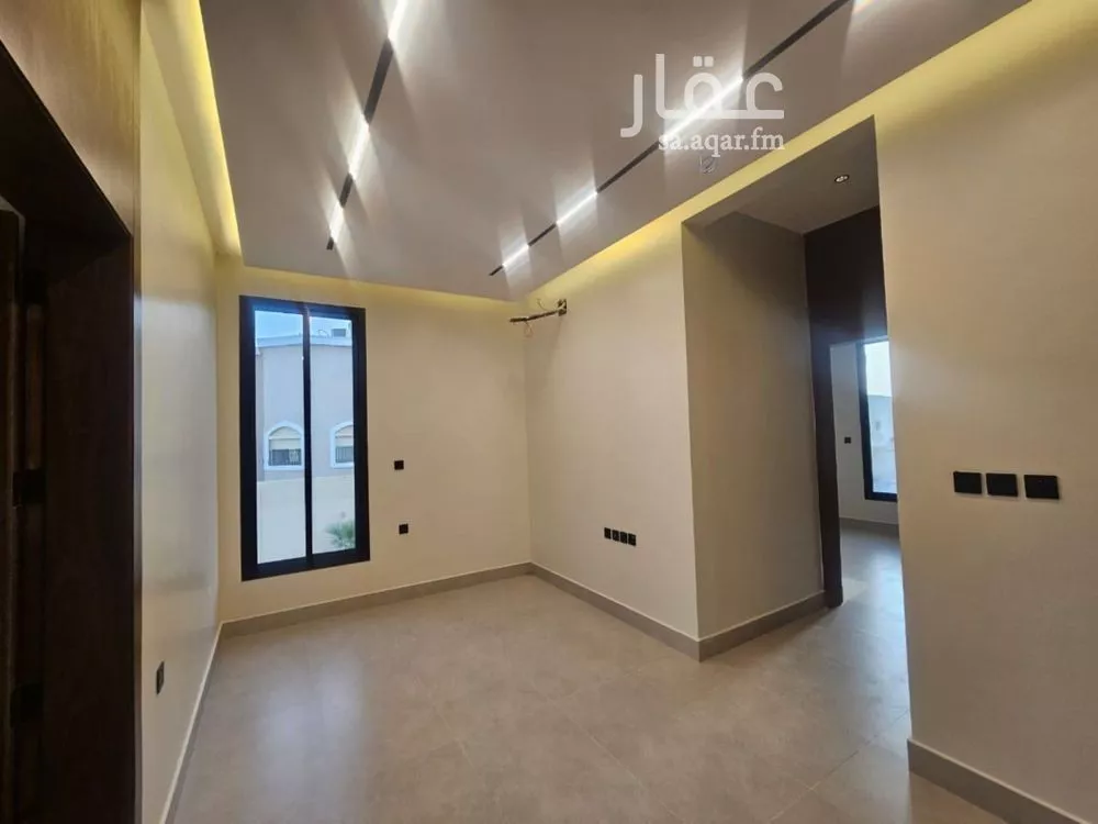 فيلا 5 غرف في العارض 14