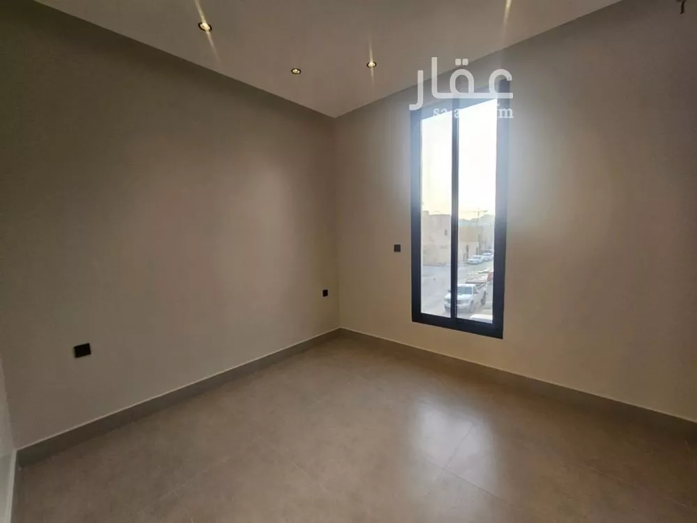 فيلا 5 غرف في العارض 15