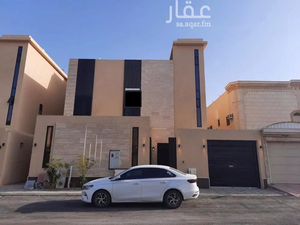 5 bedroom villa in Al Mahdiyyah 2