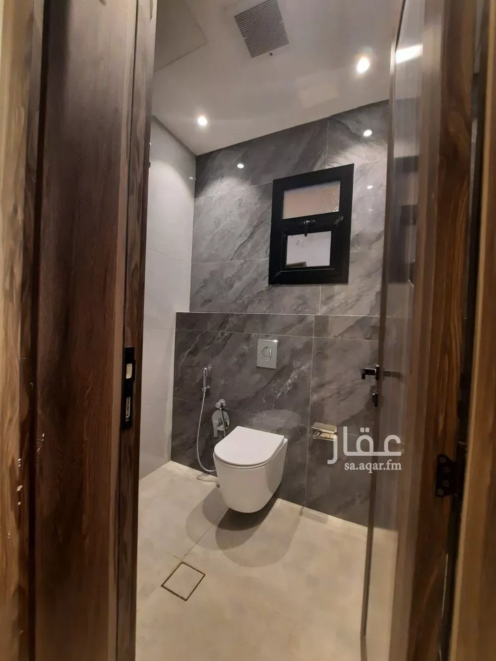 5 bedroom villa in Al Mahdiyyah 4