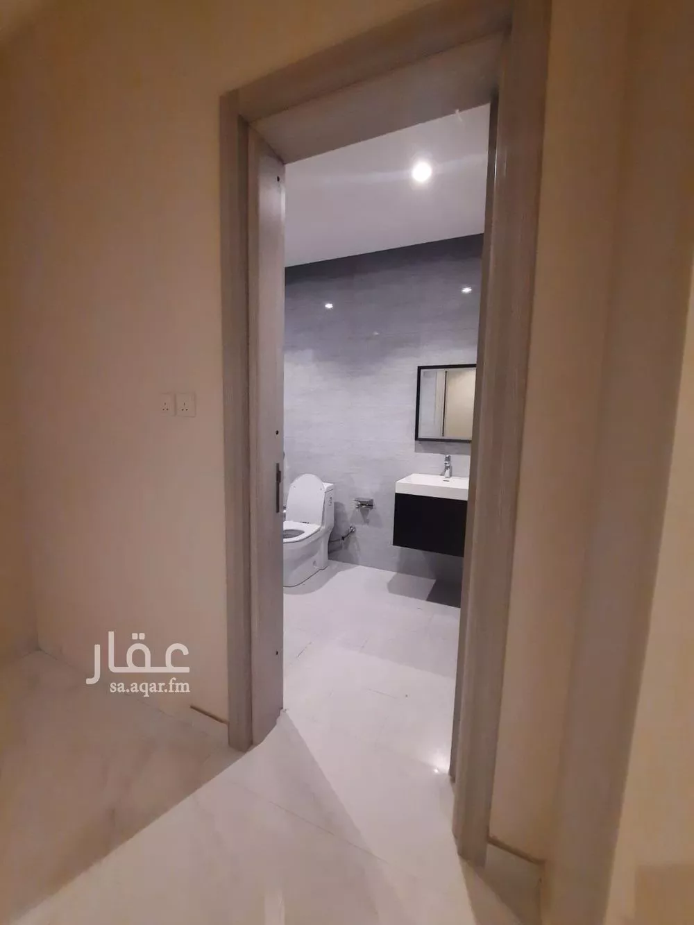 5 bedroom villa in Al Mahdiyyah 9
