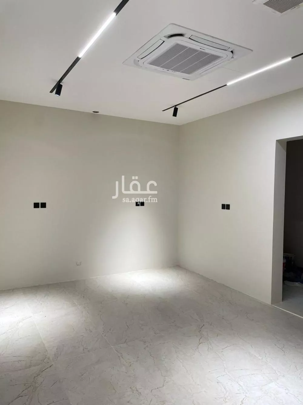 5 bedroom villa in Al Mahdiyyah 11