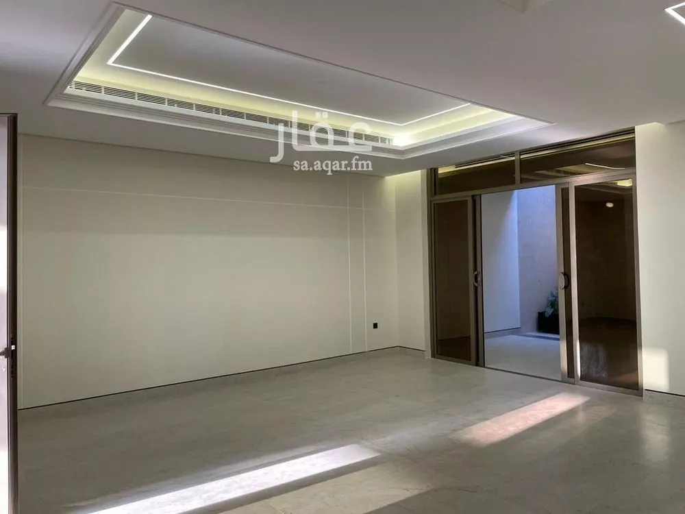 5 bedroom villa in Al Mahdiyyah 9