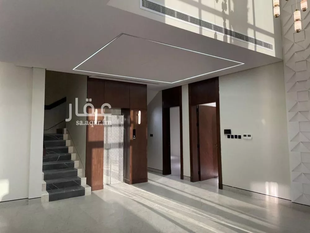 5 bedroom villa in Al Mahdiyyah 10