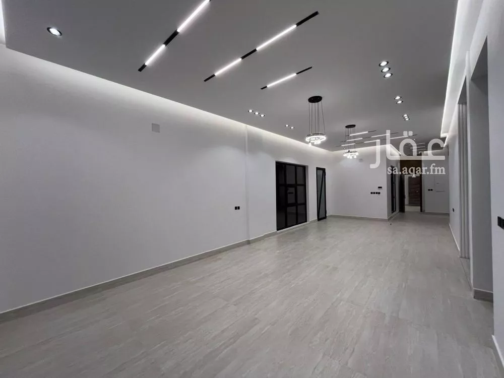 5 bedroom villa in Al Mahdiyyah 17