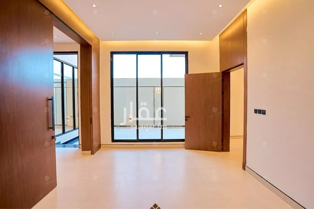 6 bedroom villa in Al Mahdiyyah 11