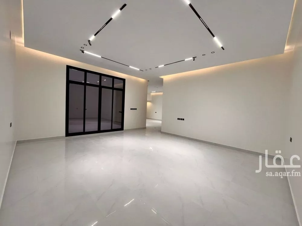 6 bedroom villa in Al Mahdiyyah 24