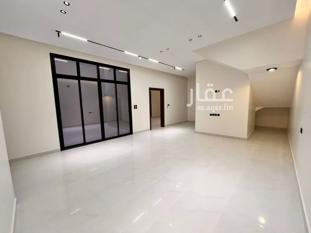 6 bedroom villa in Al Mahdiyyah 26