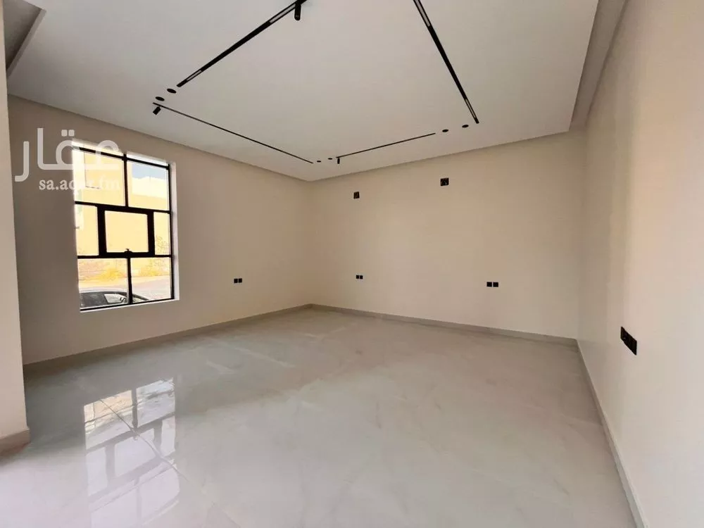 6 bedroom villa in Al Mahdiyyah 5