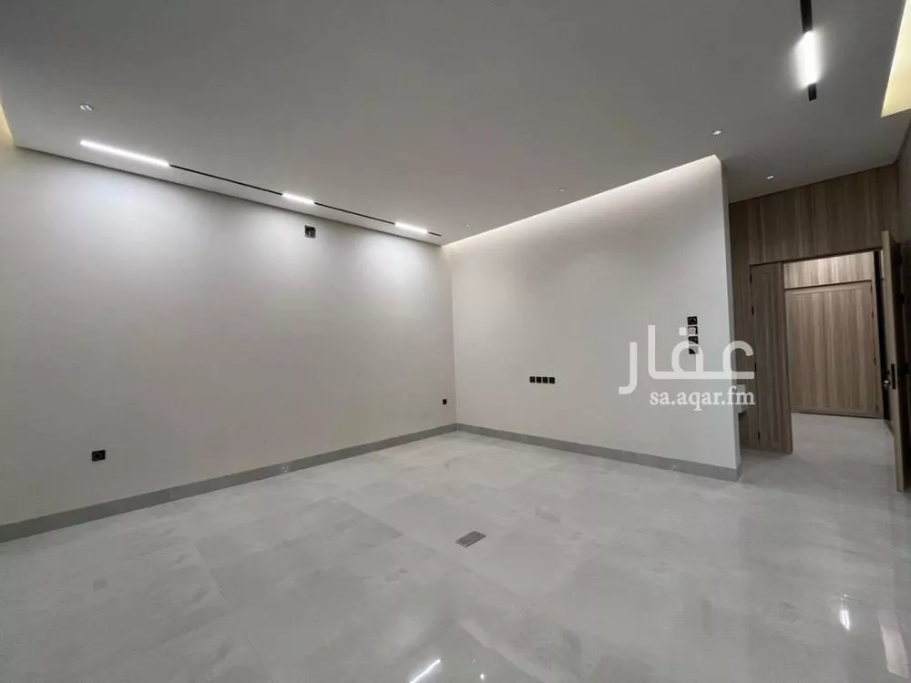 6 bedroom villa in Al Mahdiyyah 16