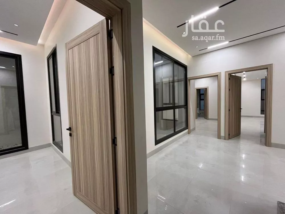 6 bedroom villa in Al Mahdiyyah 24