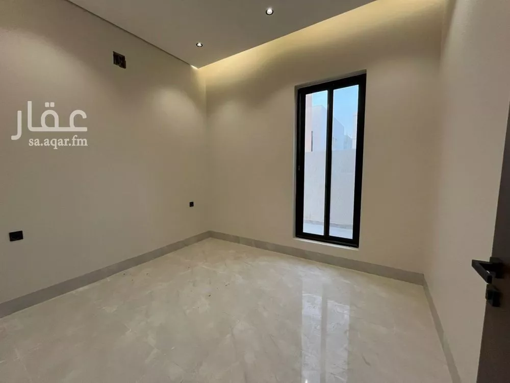 6 bedroom villa in Al Mahdiyyah 5