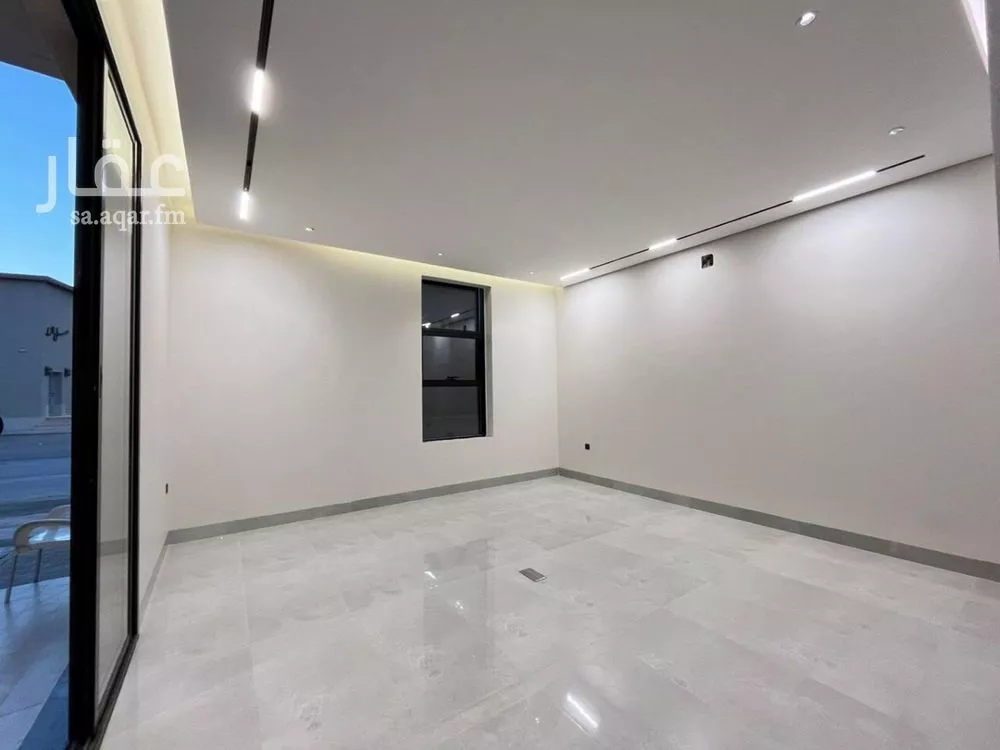 6 bedroom villa in Al Mahdiyyah 6