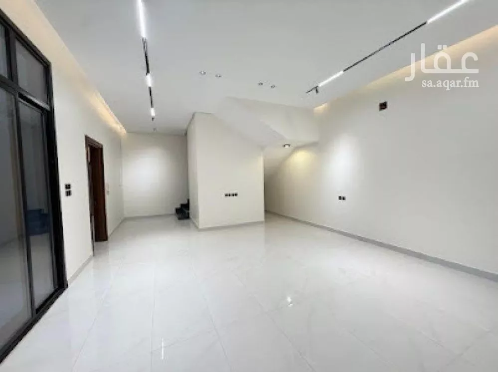 6 bedroom villa in Al Mahdiyyah 14