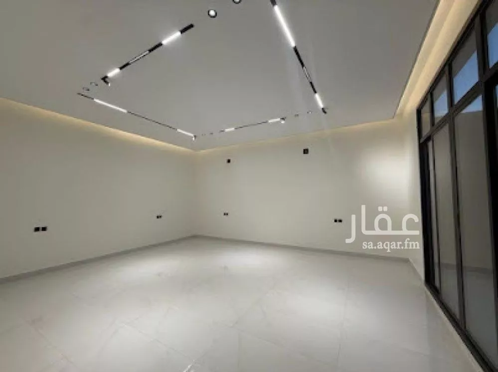 6 bedroom villa in Al Mahdiyyah 3
