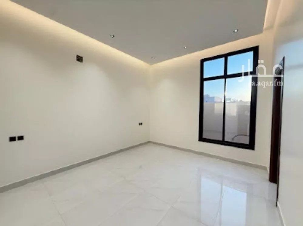 6 bedroom villa in Al Mahdiyyah 25