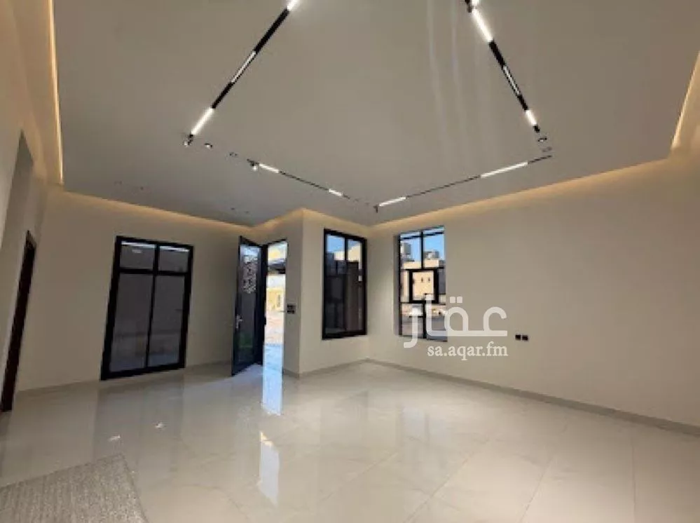 6 bedroom villa in Al Mahdiyyah 6