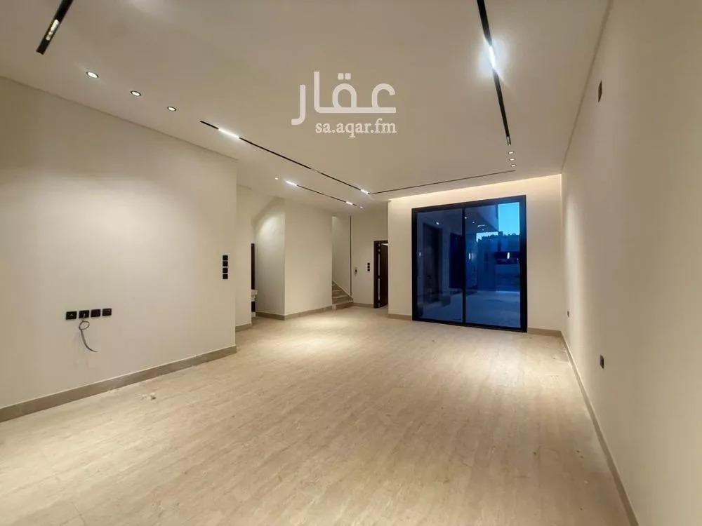 فيلا 5 غرف في المهدية 7